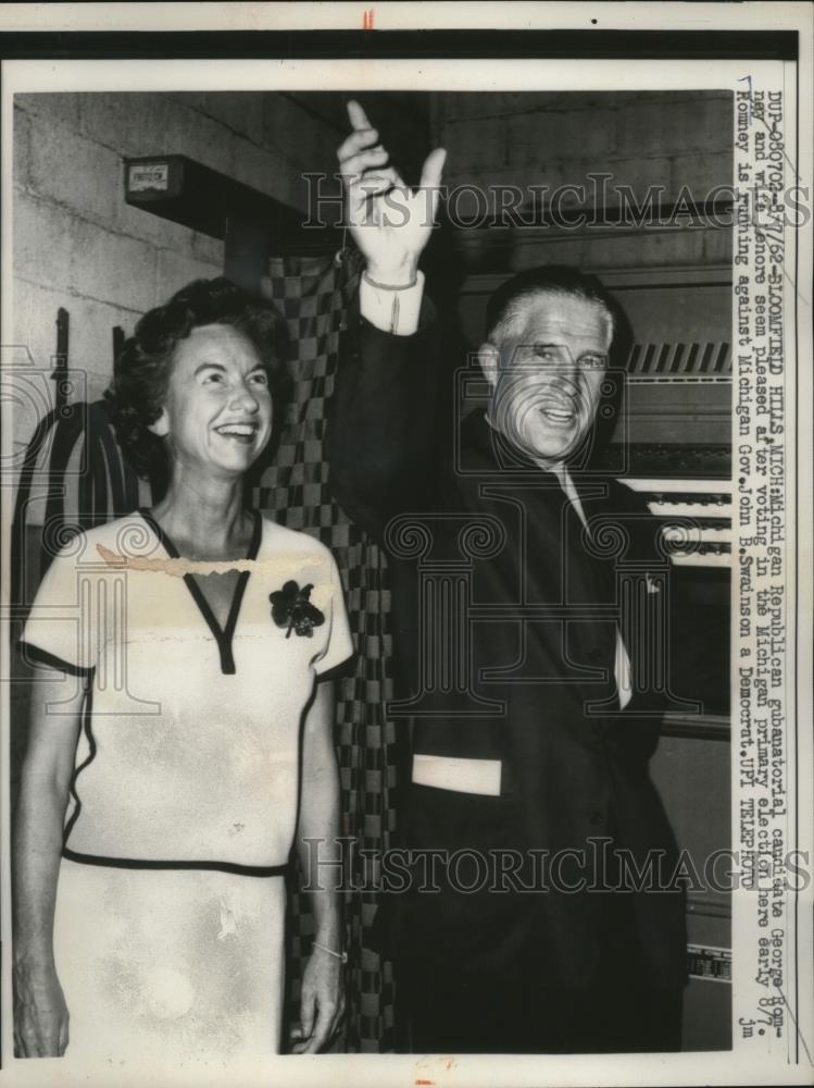 1962 Press Photo George & Lenore Romney Vote in Michigan Primary - neo21576 - Historic Images