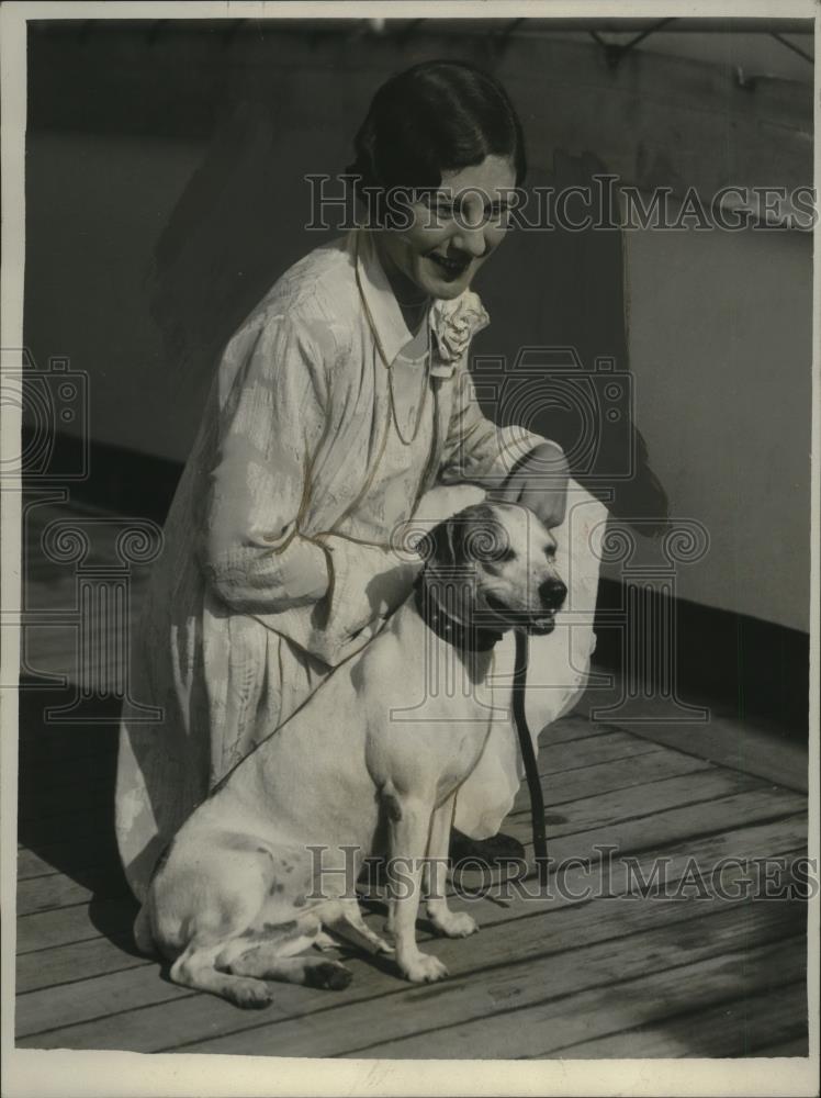 1928 Press Photo Dog Given Gold Collar for Saving 2 Drowning Soldiers &amp; a Boy - Historic Images