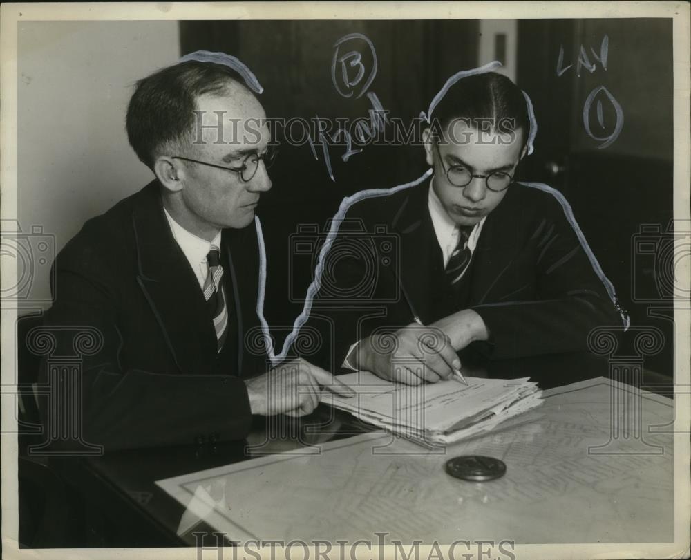 1929 Press Photo City Mayor Chas Carran &amp; Gilbert Palmer, Student - neo23593 - Historic Images