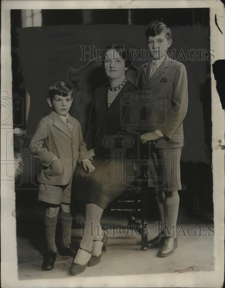 1929 Press Photo Mrs. Vincent Massey &amp; Sons, Family of Canadian Minister to U.S. - Historic Images