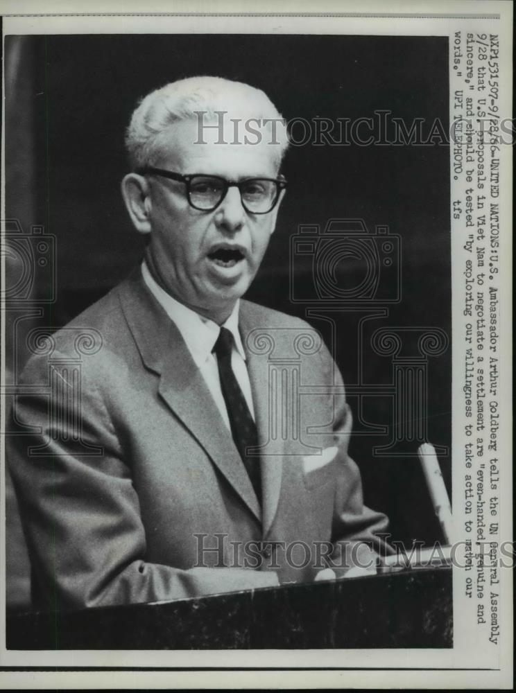 1968 Press Photo Ambassador Arthur Goldberg Delivering His Speech - nep04901 - Historic Images