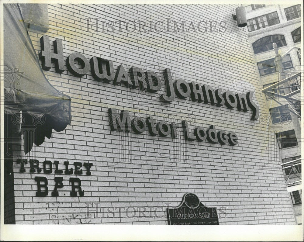 Press Photo Howard Johnson&#39;s Michigan - Historic Images