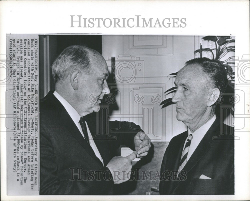 1967 Press Photo Dean Rusk  Mike Mansfield  Briefing - Historic Images