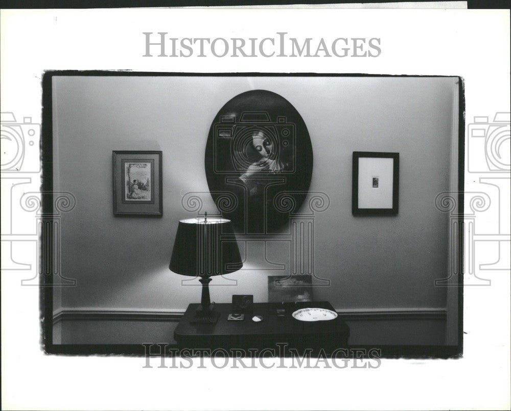 1991 Press Photo Patricia Marandel his huge apartment i - Historic Images