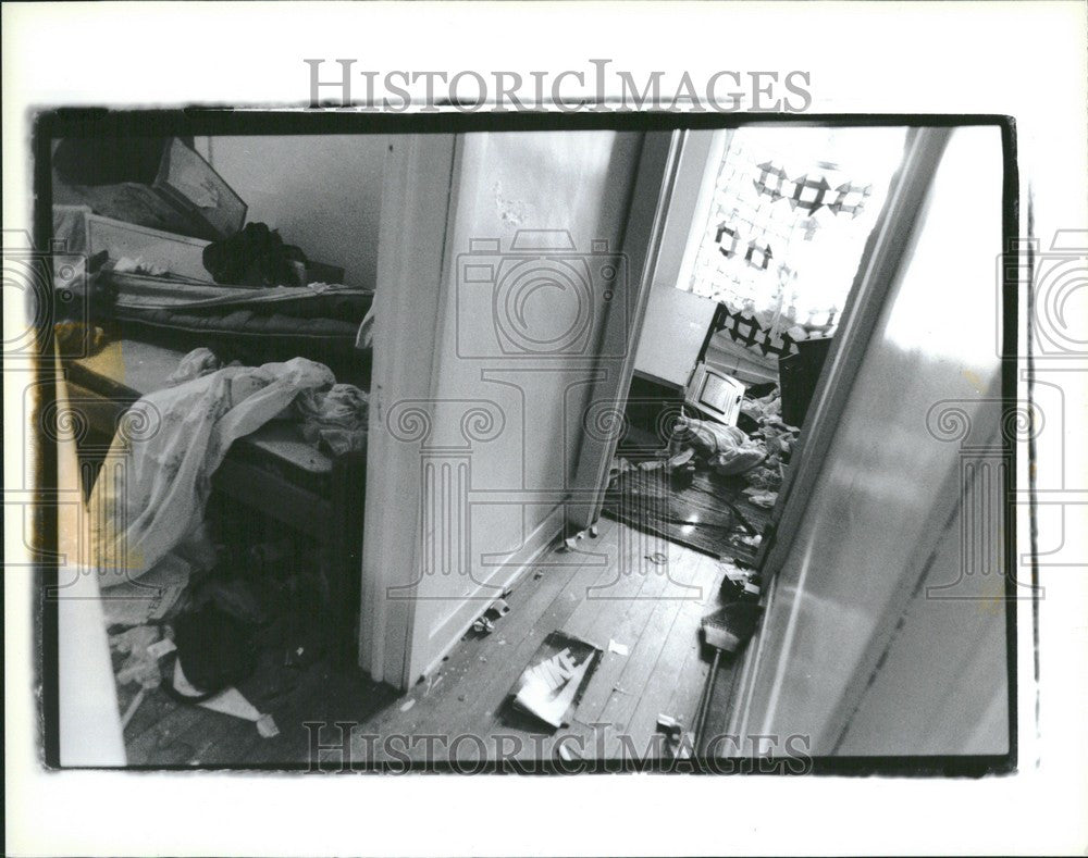 Press Photo Slaying Deaths Detroit Home Northeast - Historic Images