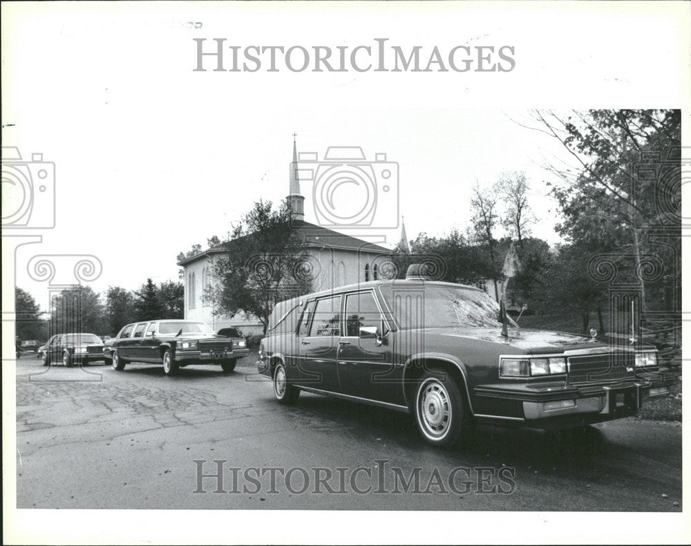 1986 Press Photo Funeral Procession - Historic Images