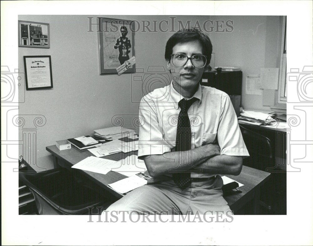 1986 Press Photo Dale Yagiela Director Growth Works Inc - Historic Images