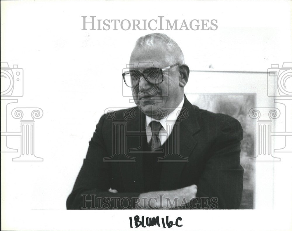 1992 Press Photo Edwin C. Blumberg D.O Director - Historic Images