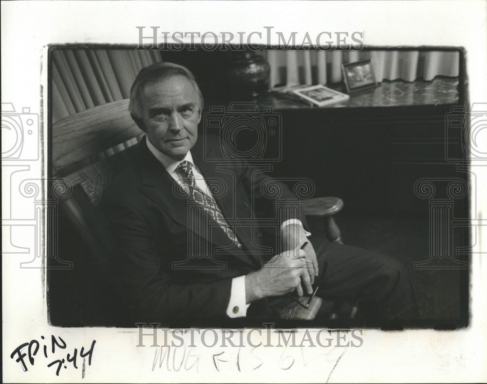 1993 Press Photo Glen Fortinberry joined Ross Roy - Historic Images