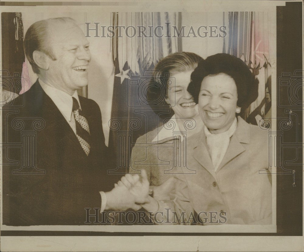 1976 Press Photo Gerald Ford Anne Armstrong President - Historic Images