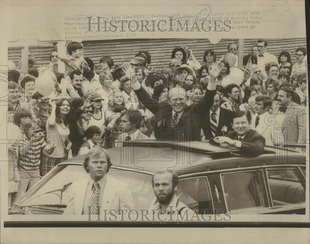 1976 Press Photo President Gerald Ford parade - Historic Images