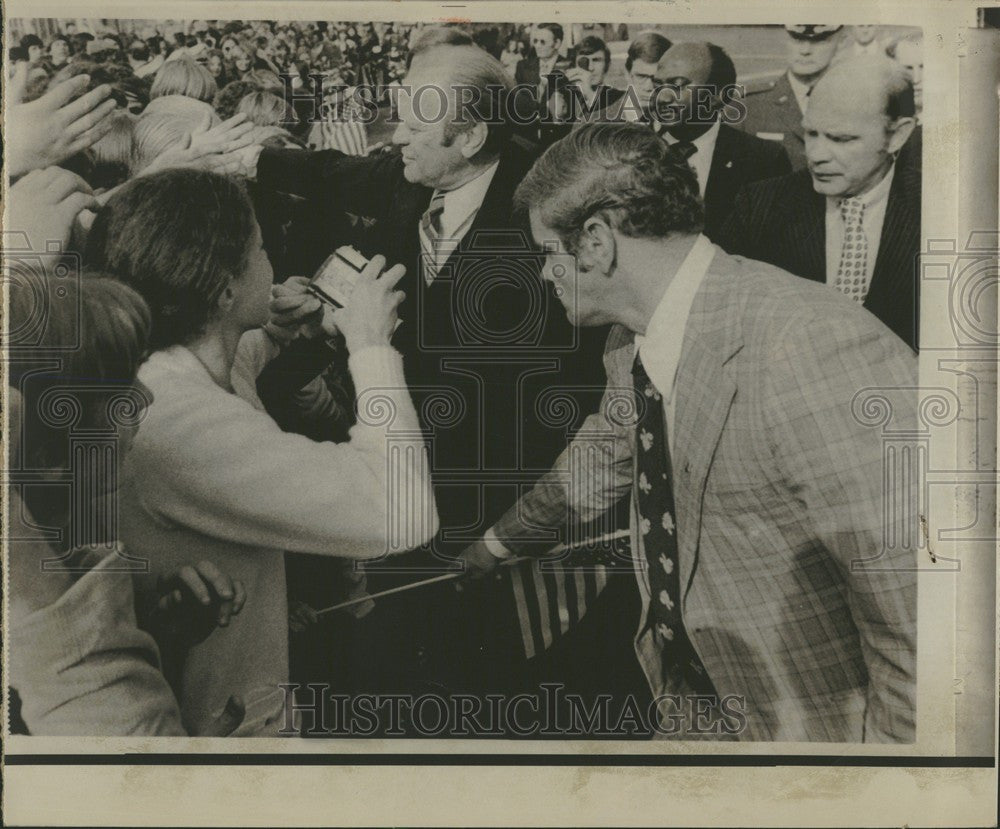 1975 Press Photo Gerald Ford President mishap westover - Historic Images