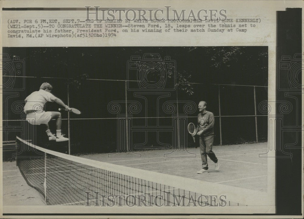 1974 Press Photo President Ford Steven Ford Tennis - Historic Images