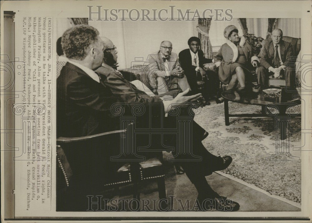 1974 Press Photo Detroit Coleman Young Gerald Ford - Historic Images