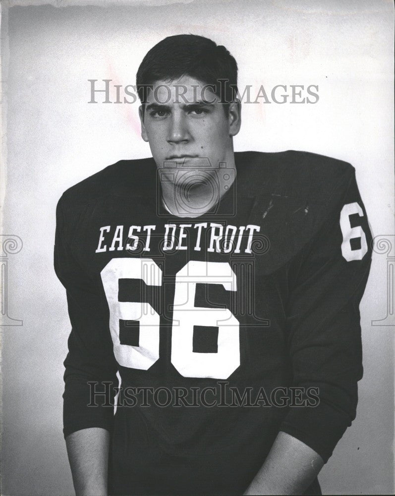 1968 Press Photo mike ybarra football east detroit - Historic Images