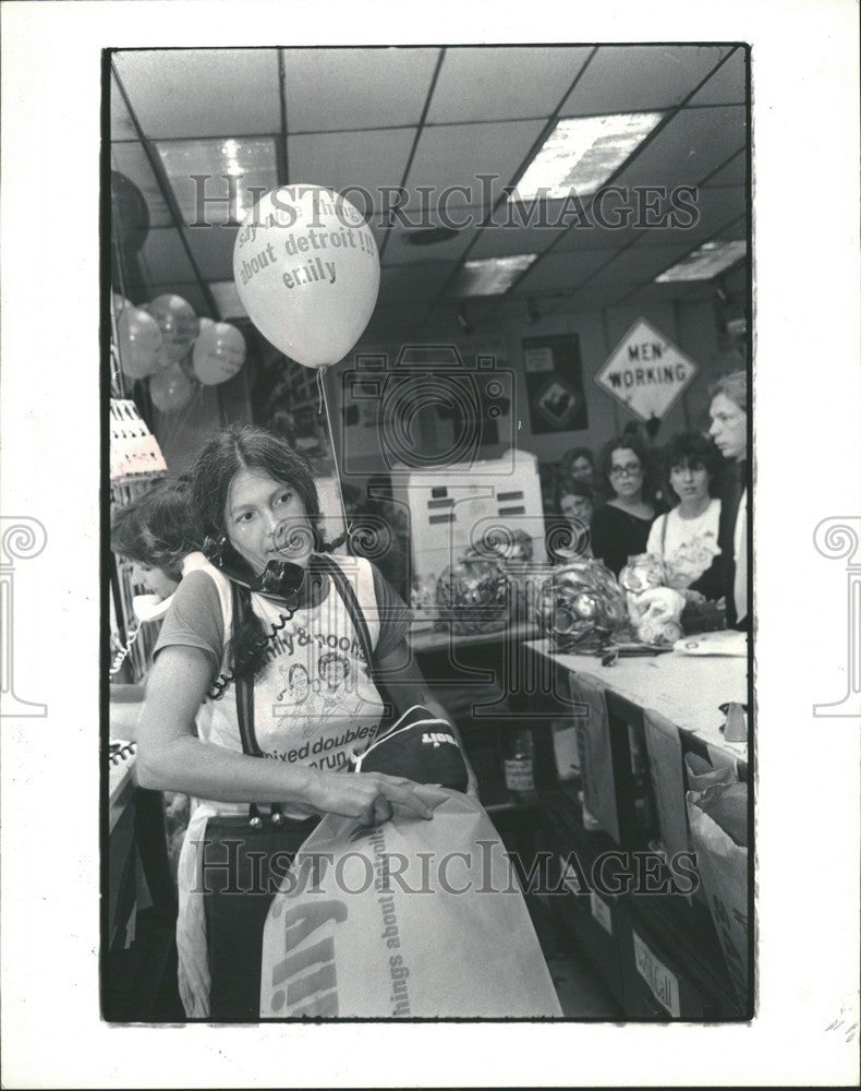 1982 Press Photo Emily Gail Council Race - Historic Images