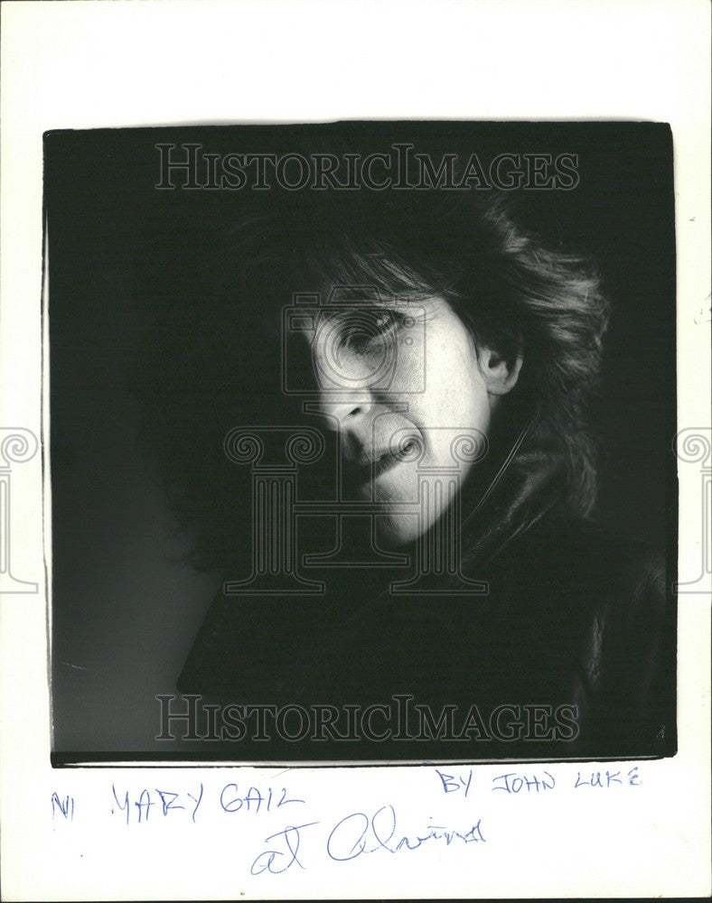 1990 Press Photo Mary Gail - Historic Images
