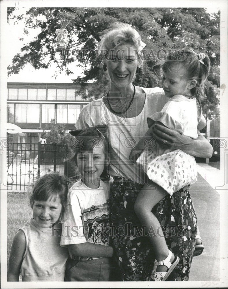 1989 Press Photo Patricia Gallagher - Historic Images