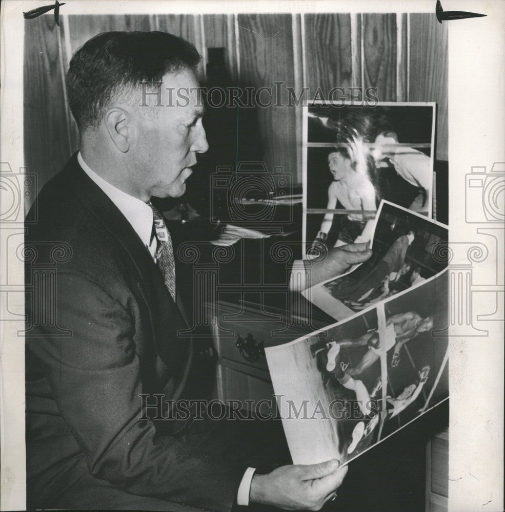 1953 Press Photo Tommy Rawson boxing referee Collins - Historic Images