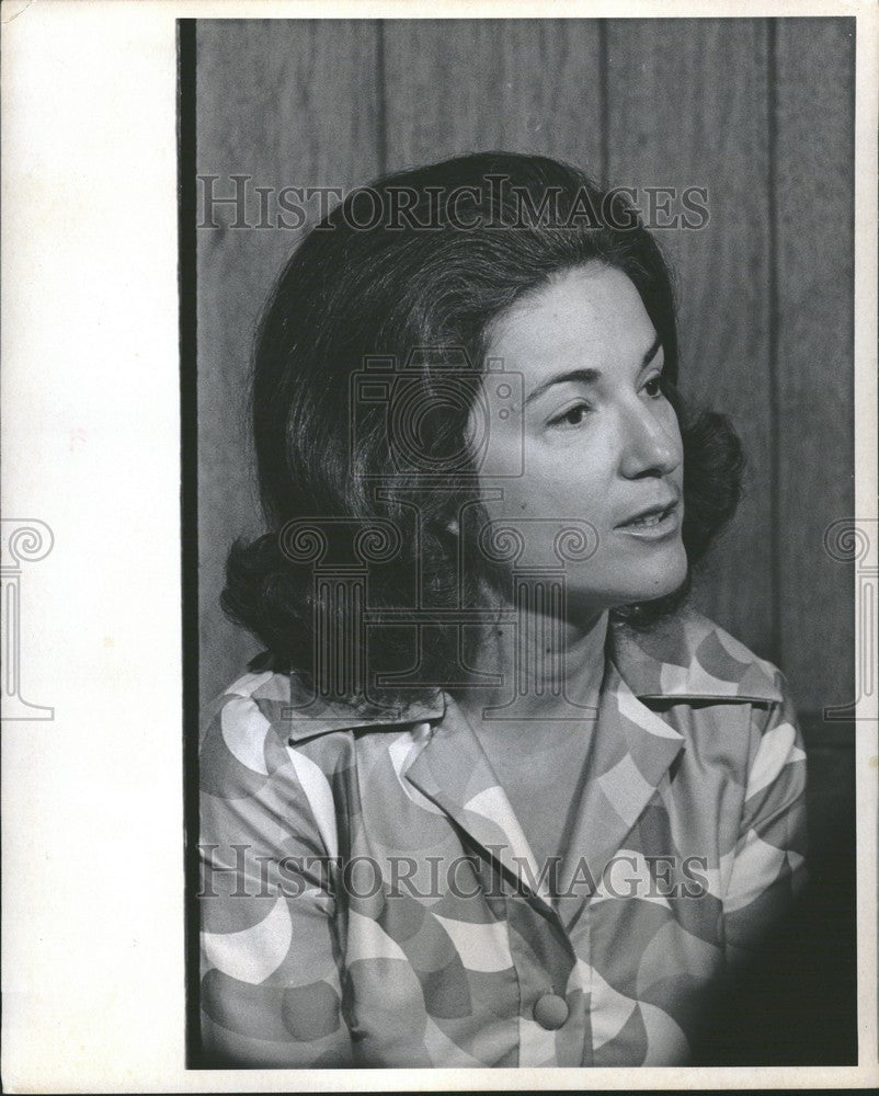 1973 Press Photo Mrs. Roman S. Gribbs - Historic Images