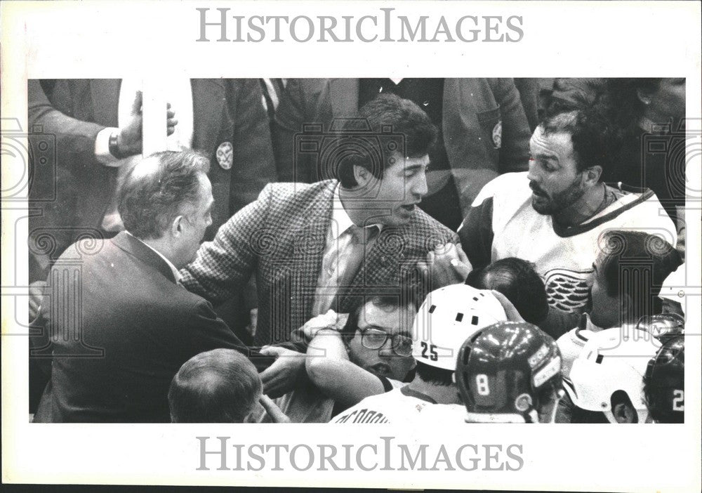 1985 Press Photo Nick Polano Red Wings Detroit - Historic Images
