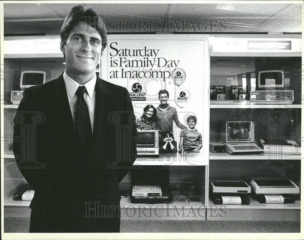 1984 Press Photo Tom Pointe VP Sales - Historic Images