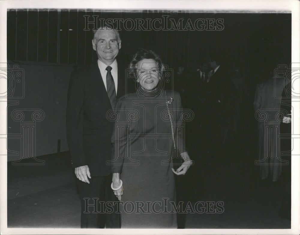 1989 Press Photo Poling  US  automobile businessman - Historic Images