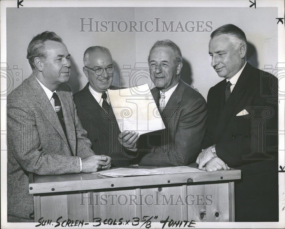 1955 Press Photo Poole Compton  Werner Bodman - Historic Images