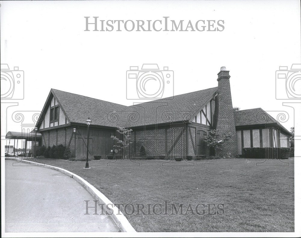 Press Photo Winston Schuler - Historic Images