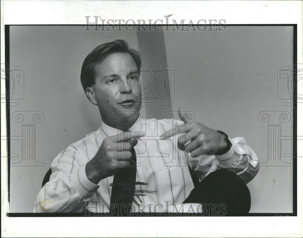 1990 Press Photo Bill Schuette - Historic Images