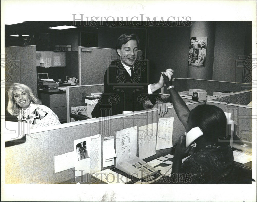 1990 Press Photo Bill Schutte American Publishing Co. - Historic Images