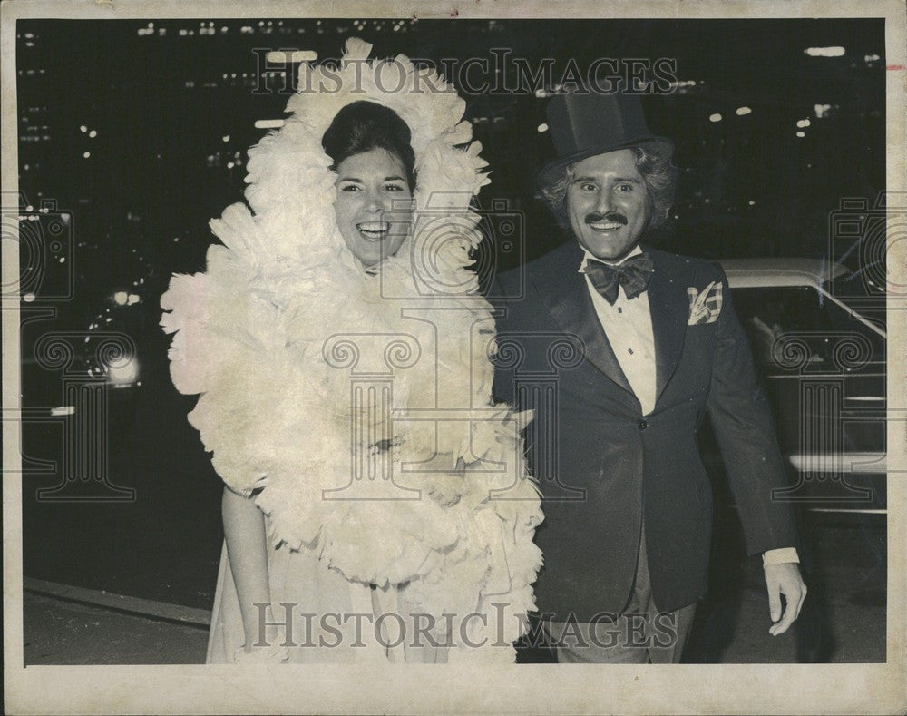 1973 Press Photo Tom Diane Schoenith Coque Features - Historic Images