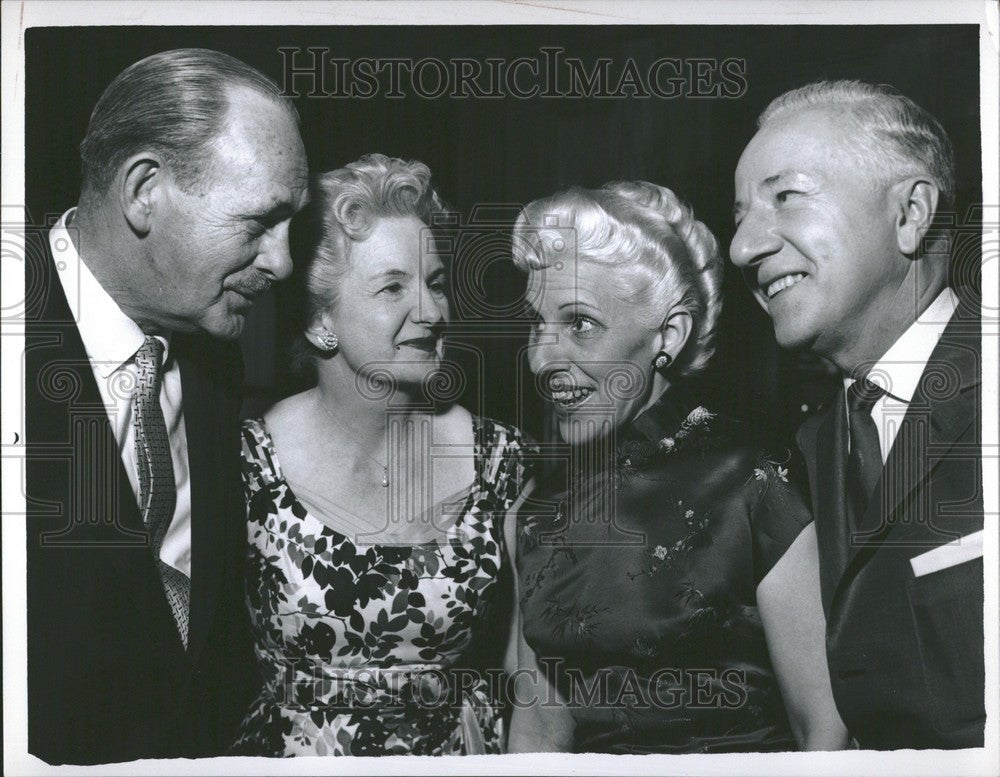 1960 Press Photo Herbert E. Cook Joey Schoenitt - Historic Images