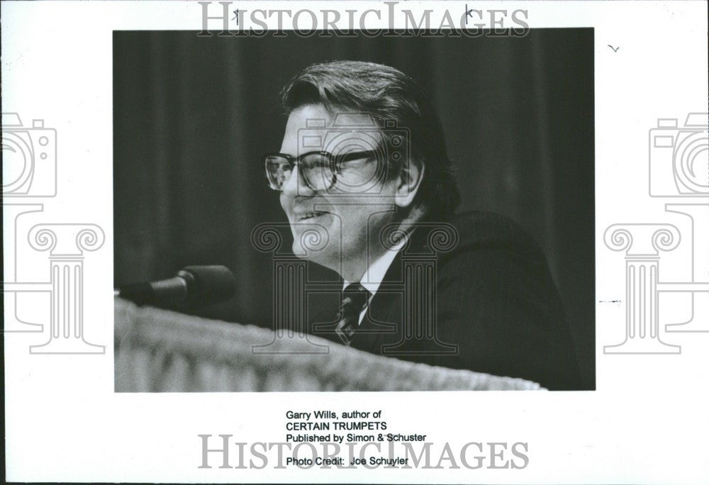 1994 Press Photo Garry Wills author journalist - Historic Images