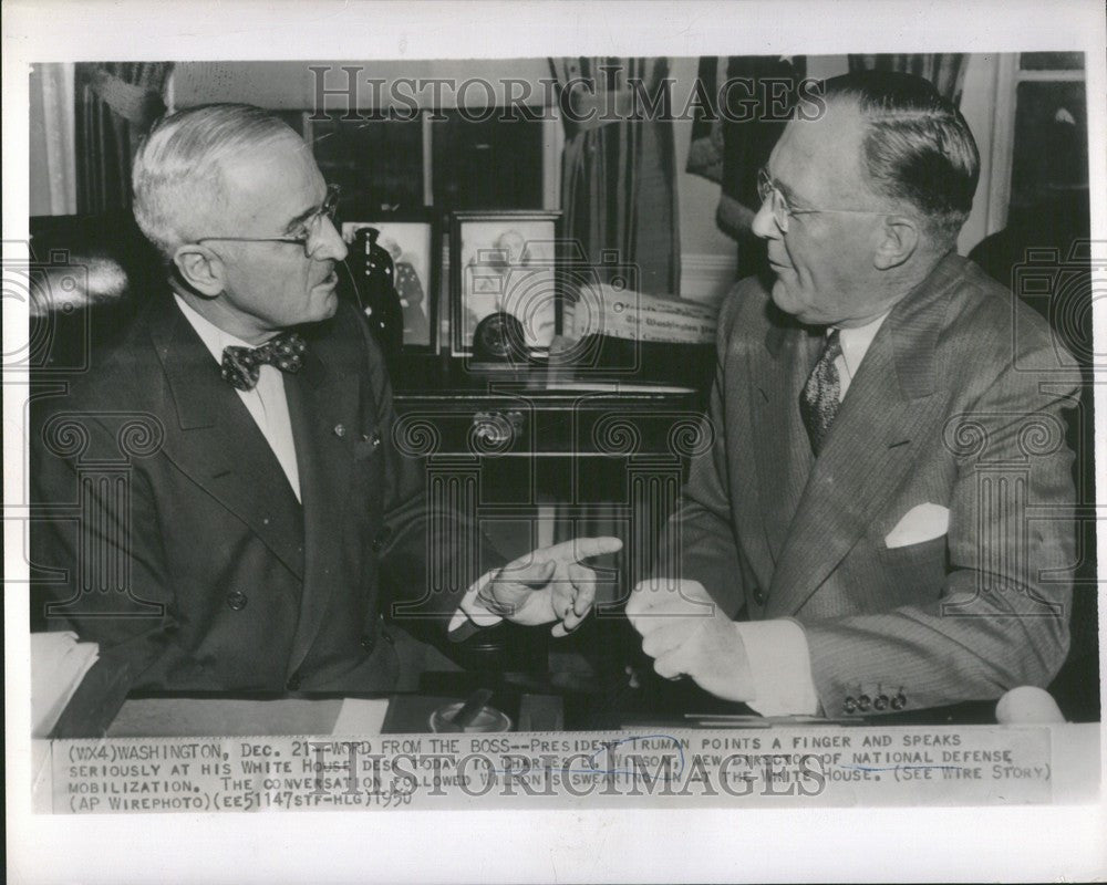 1950 Press Photo President Truman Charles Wilson Talks - Historic Images