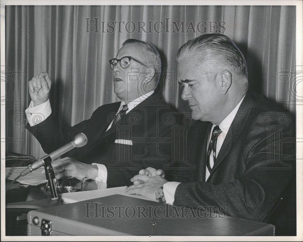 1967 Press Photo Louis G Seaton - Historic Images