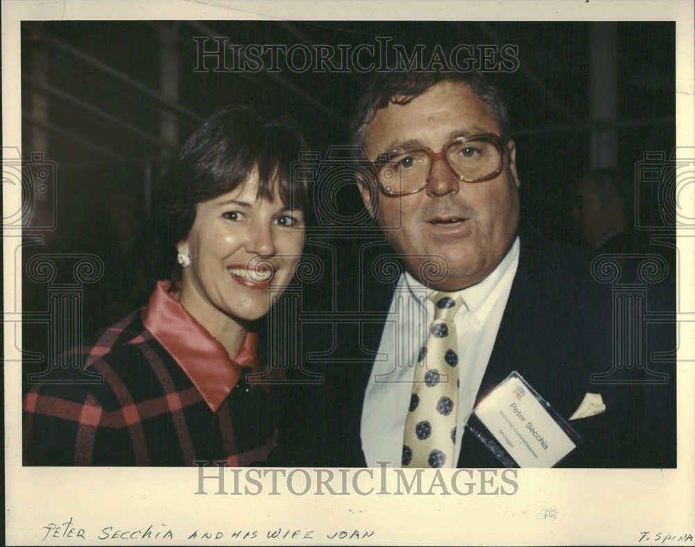 1989 Press Photo Peter Secchia Businessman Diplomat - Historic Images