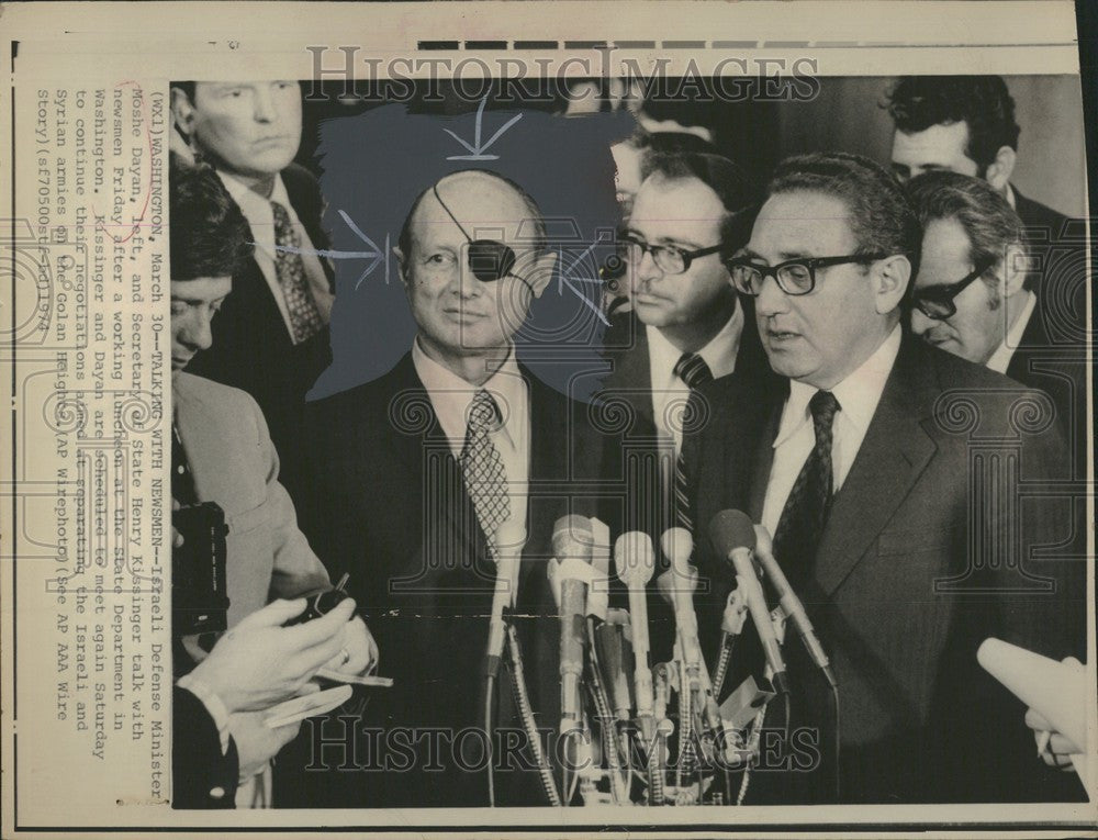 1974 Press Photo Moshe Dayan Israeli military leader - Historic Images