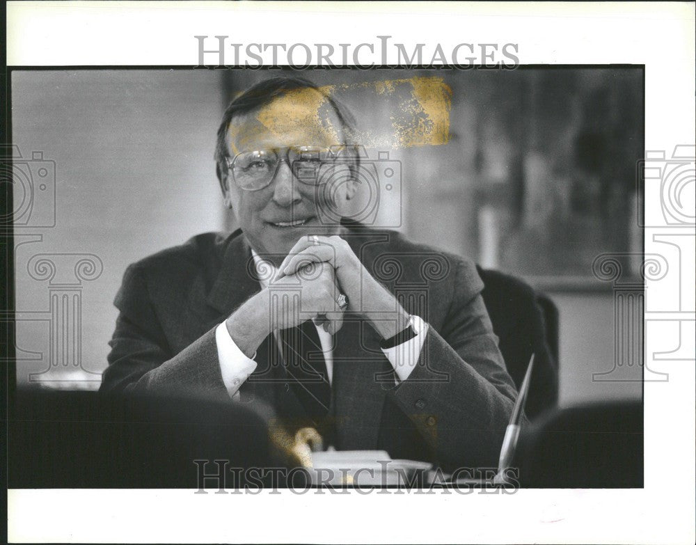 1989 Press Photo John Day Allied Automotive executive - Historic Images