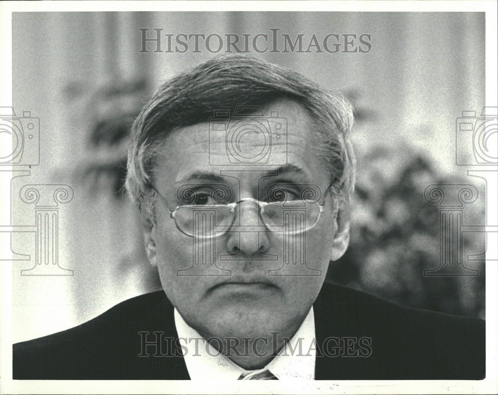 1983 Press Photo Jose J Dedeurwaeder American Motor Co - Historic Images