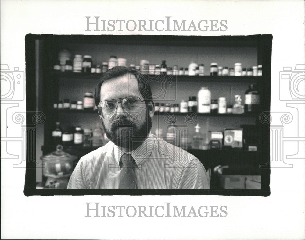 1989 Press Photo Craig Svensson WSU researcher - Historic Images