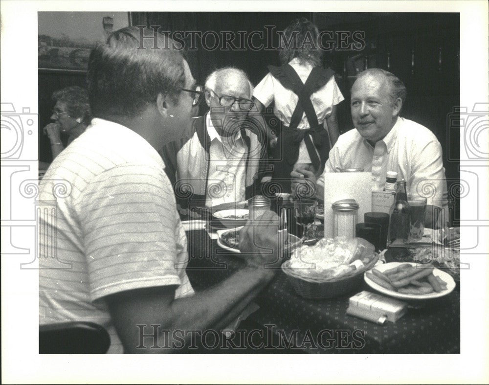 1987 Press Photo John Thomas Sutton - Historic Images