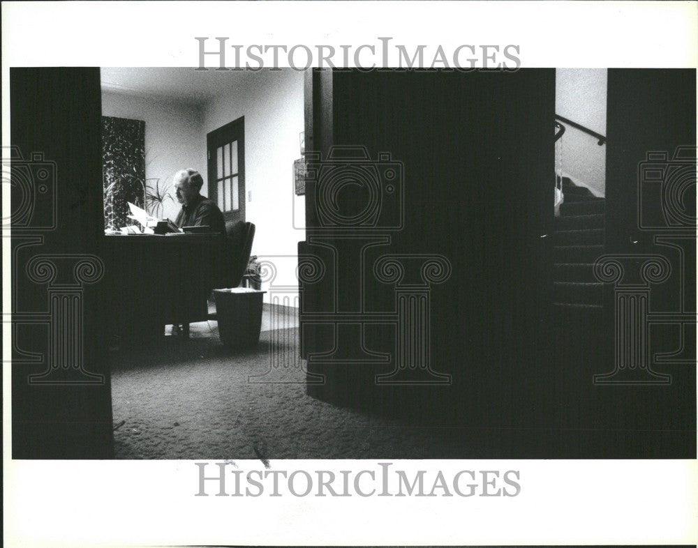 1987 Press Photo Father of Thomas Salter - Historic Images