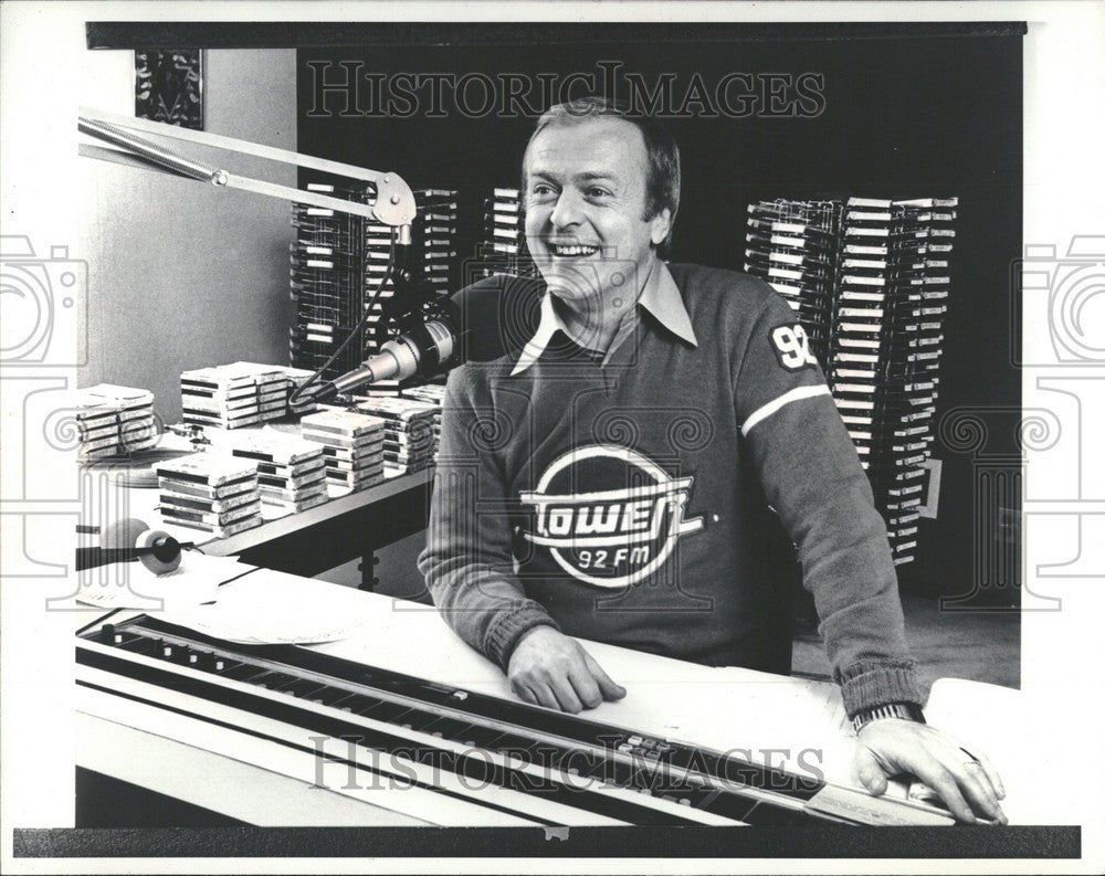 1981 Press Photo Radio Personality Tom Shannon - Historic Images