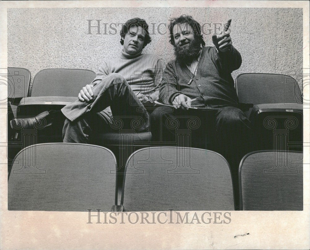 1975 Press Photo Donald Hall Michigan professor play - Historic Images