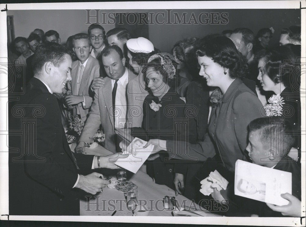 1953 Press Photo Johnny Wilson - Historic Images