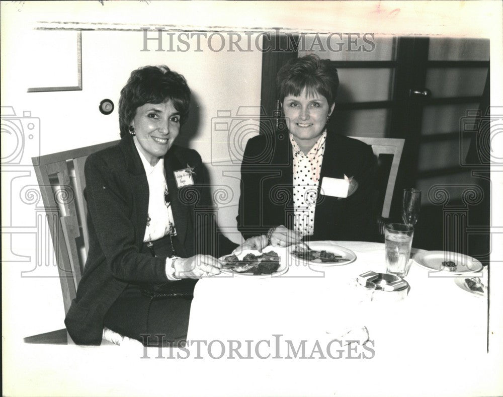 1990 Press Photo Hilda Gage - Historic Images