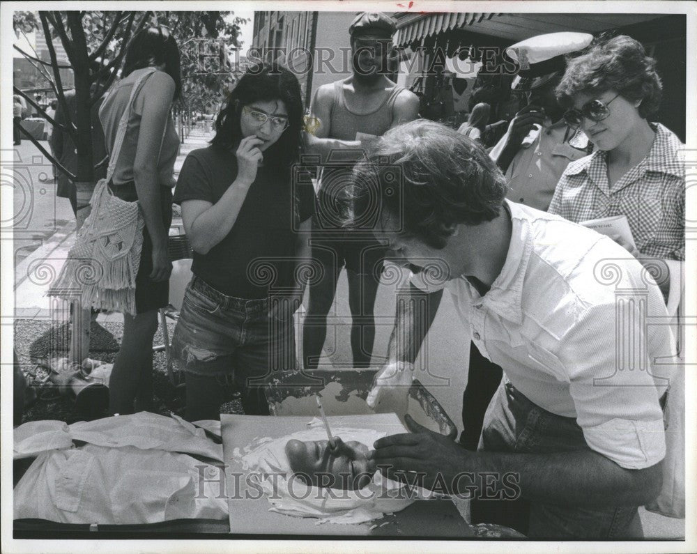 1977 Press Photo Emily Gail - Historic Images