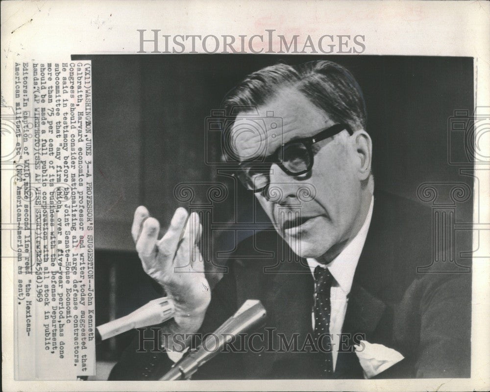 1969 Press Photo John Kenneth Galbraith Harvard - Historic Images