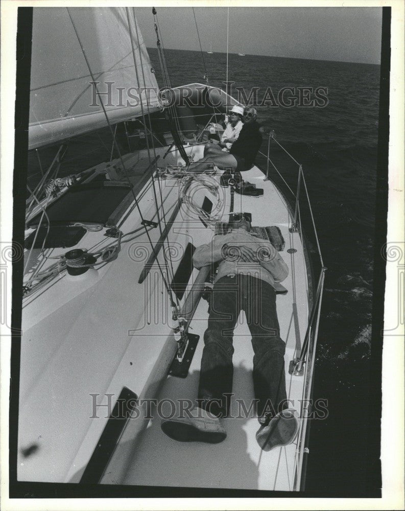 1988 Press Photo lake huron steve kane bob cowles - Historic Images